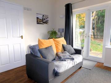 Bungalow for 2 People in Frettenham, East of England, Photo 3