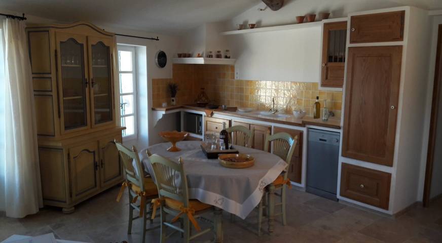 Gîte pour 2 personnes, avec terrasse à Caromb - 3