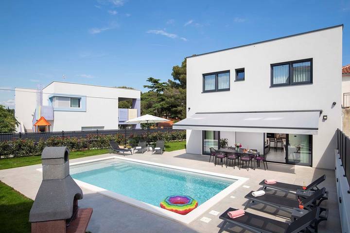 Villa pour 10 personnes, avec jardin et piscine à Pomer - 2