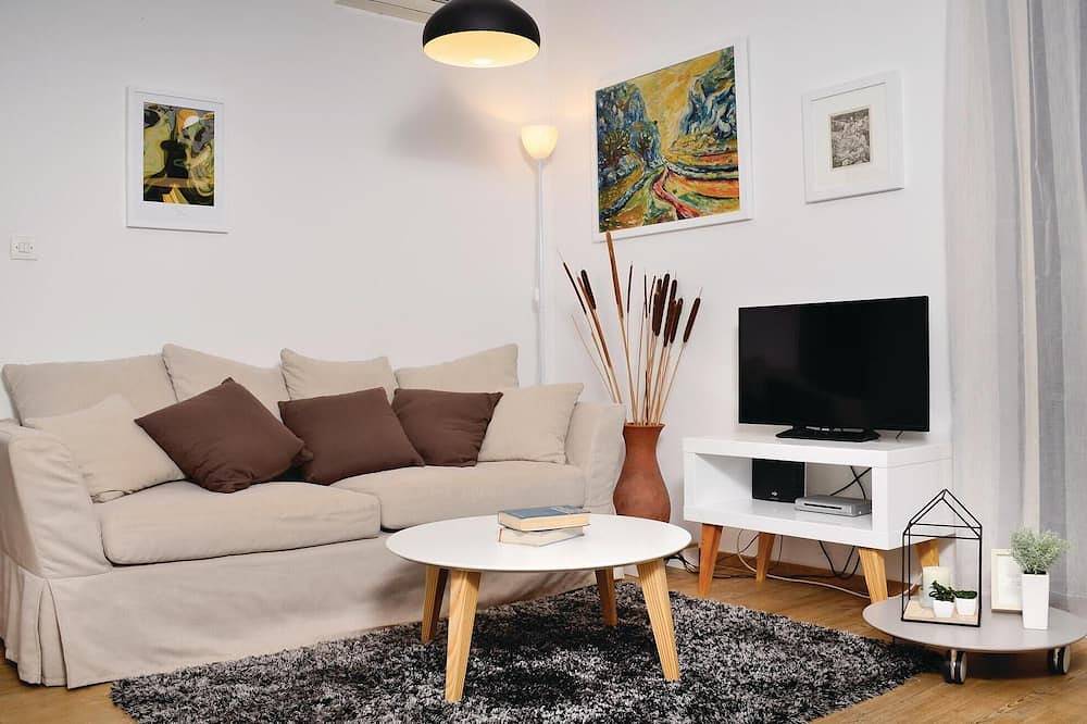 Gorgeous home in Kanica in Kanica, Razanj