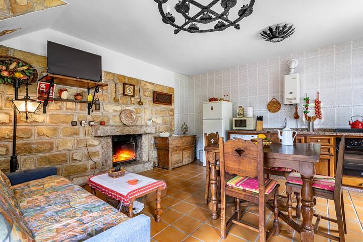 Casa Vacacional Cayado en Asturias con terraza y barbacoa in Colunga, Costa Verde