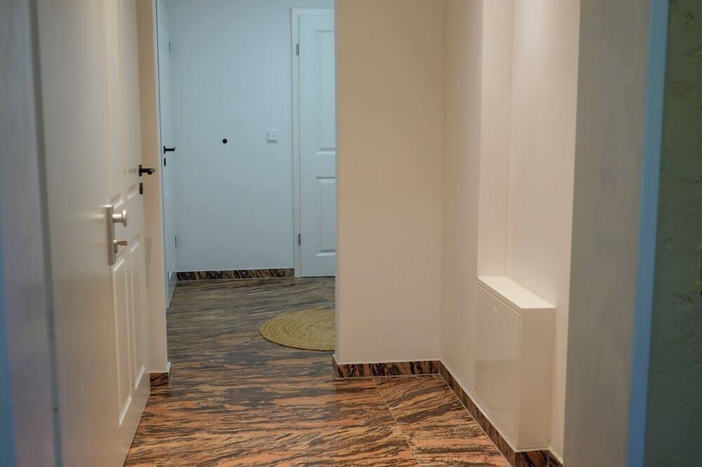 Ganze Wohnung, Business & Messe Apartment • Monteure • 3 Zimmer • Küche • Terrasse • No1 in Berenbostel, Garbsen