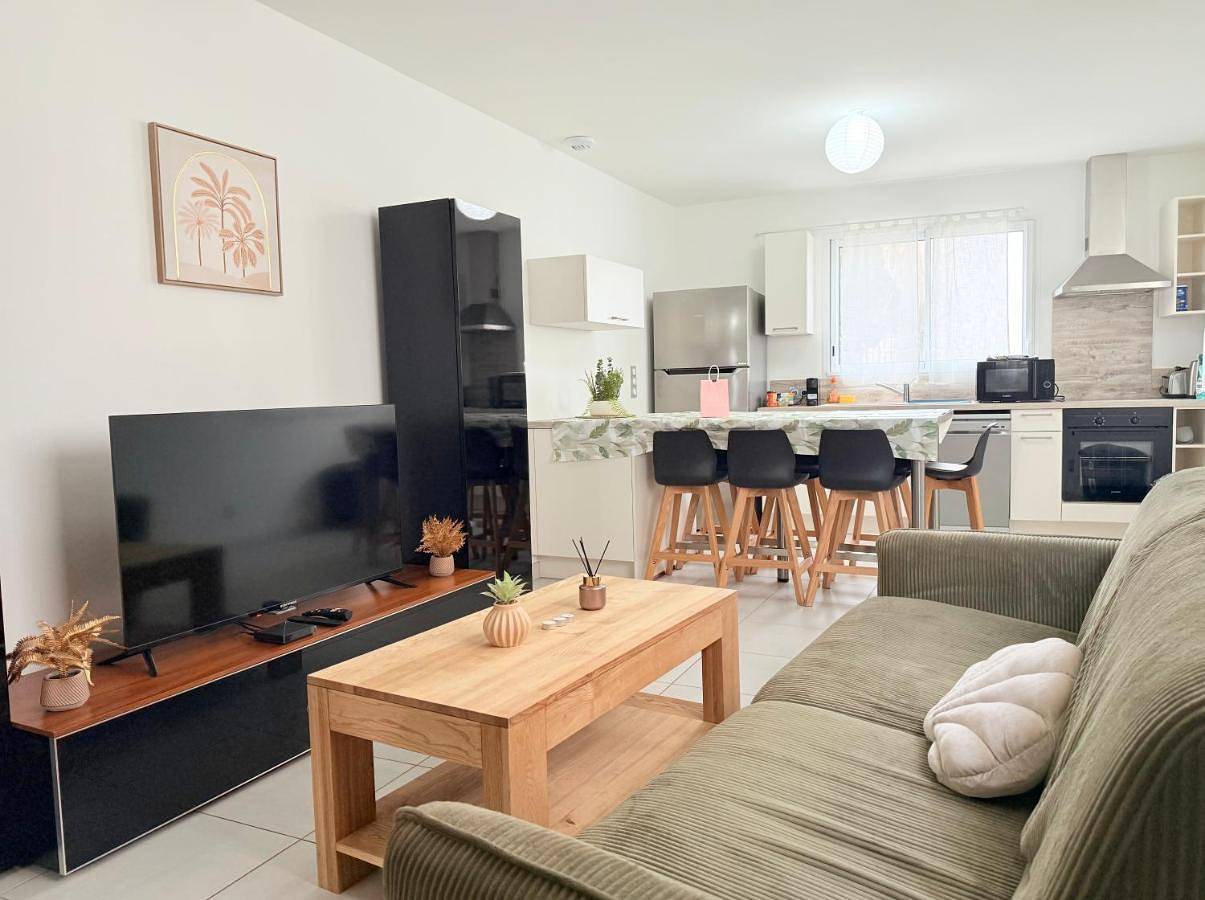 Three-Bedroom Villa in Puilboreau, Région de La Rochelle