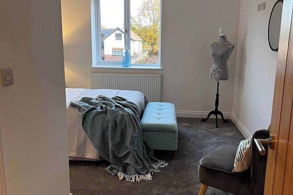 Long Shoot - Beautiful, spacious and luxurious house. in Warwickshire