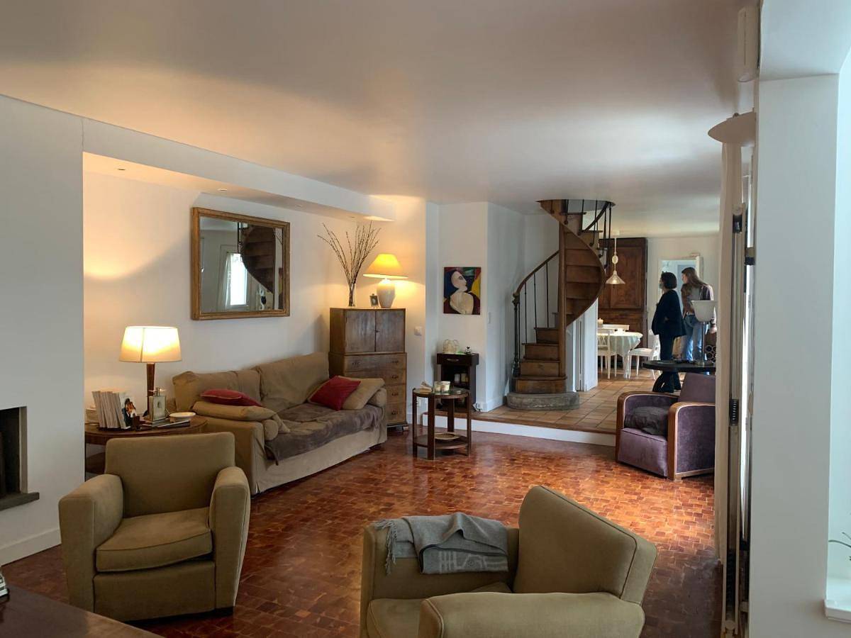 Three-Bedroom Villa in 13e Arrondissement, Paris