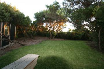 Log Cabin for 2 People in Melbourne, Mornington Peninsula, Photo 2