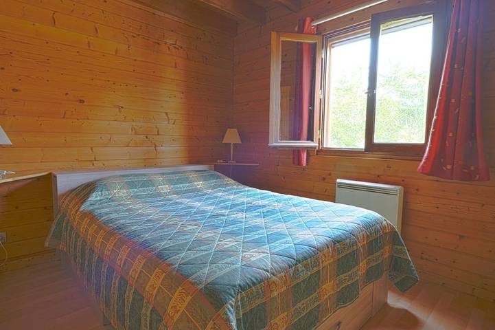 Location de vacances pour 5 personnes, avec jardin à Camps-Saint-Mathurin-Léobazel - 4