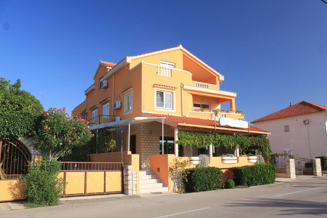 Ganze Wohnung, Studio flat with balcony and sea view Kukljica, Ugljan As-8478-a in Kukljica, Insel Ugljan