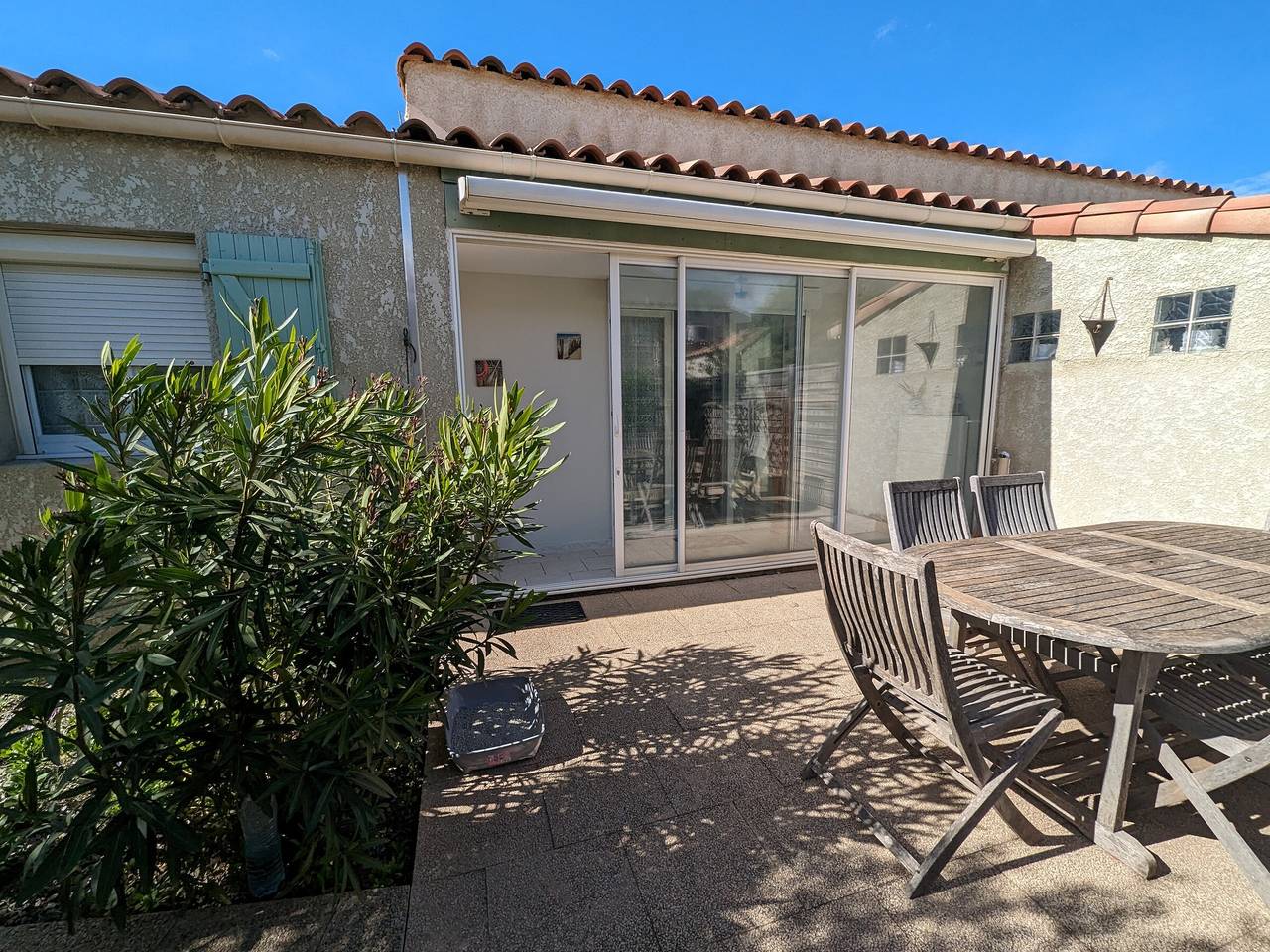 Spacious T3 Villa with Garden, 900m to Beach, Parking, Pet-Friendly, Sleeps 6 in Port-la-Nouvelle, Narbonne region