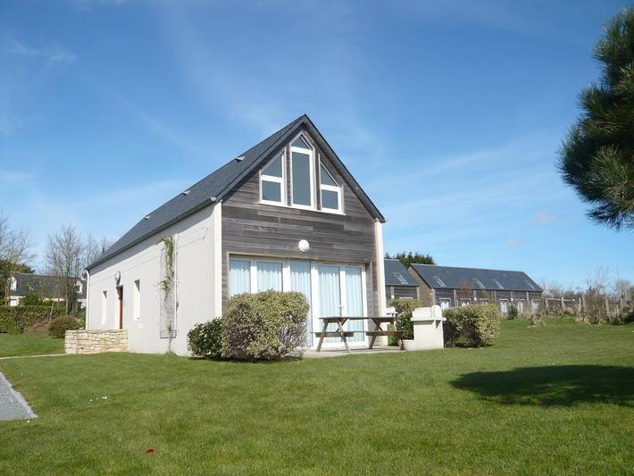 Gîte pour 6 personnes, avec Terrasse et Jardin dans Biville