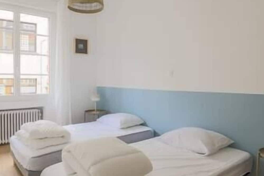 Entire apartment, To complete in Arras, Arras region