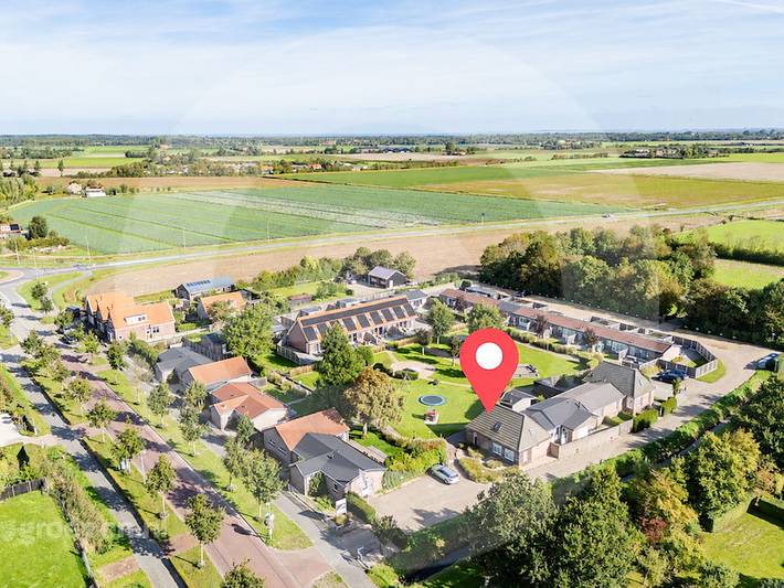 Ferienhaus für 8 Personen, mit Balkon/Terrasse und Terrasse in Serooskerke