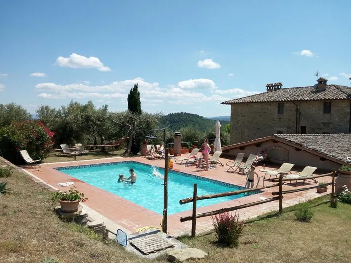 Albergo a gestione familiare per 25 persone, con piscina e giardino nonché panorama - 1