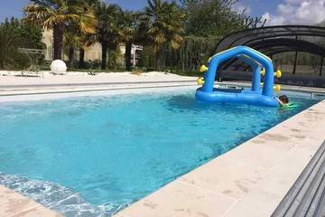 Gîte pour 4 personnes, avec jardin et piscine à Saint-Martin-des-Entrées