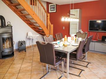 Ferienhaus für 6 Personen, mit Balkon und Garten sowie Seeblick an der Müritz