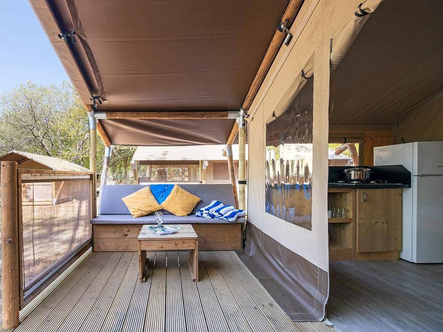 Camping Stella Maris - Canvas and wooden tent 4 persons - Stella Maris - Safari tent Lodge + air conditioning (5P) in Umag, Umag og Omland