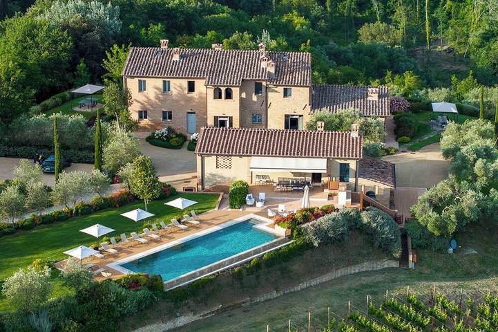 Villa voor 16 personen, met tuin in Siena