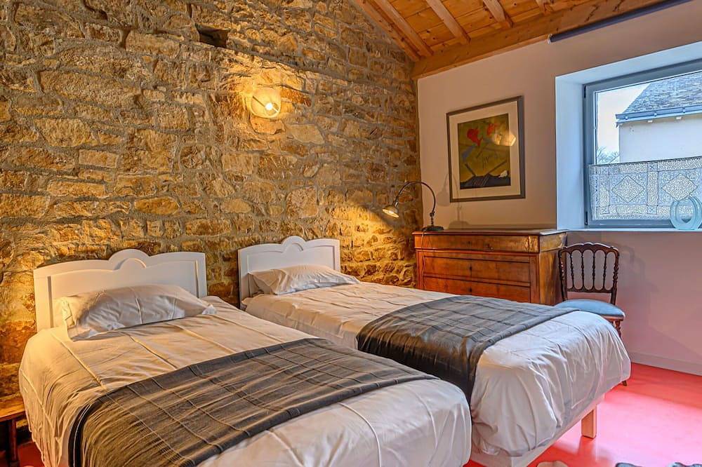 Beautiful private villa for 6 guests with Wifi and Tv in Belz, Côte des Mégalithes