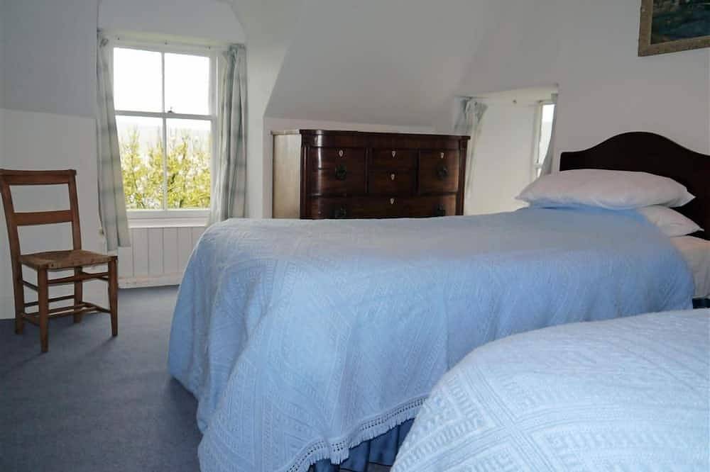 Rocklea -  a house that sleeps 8 guests  in 4 bedrooms in Dumfries und Galloway
