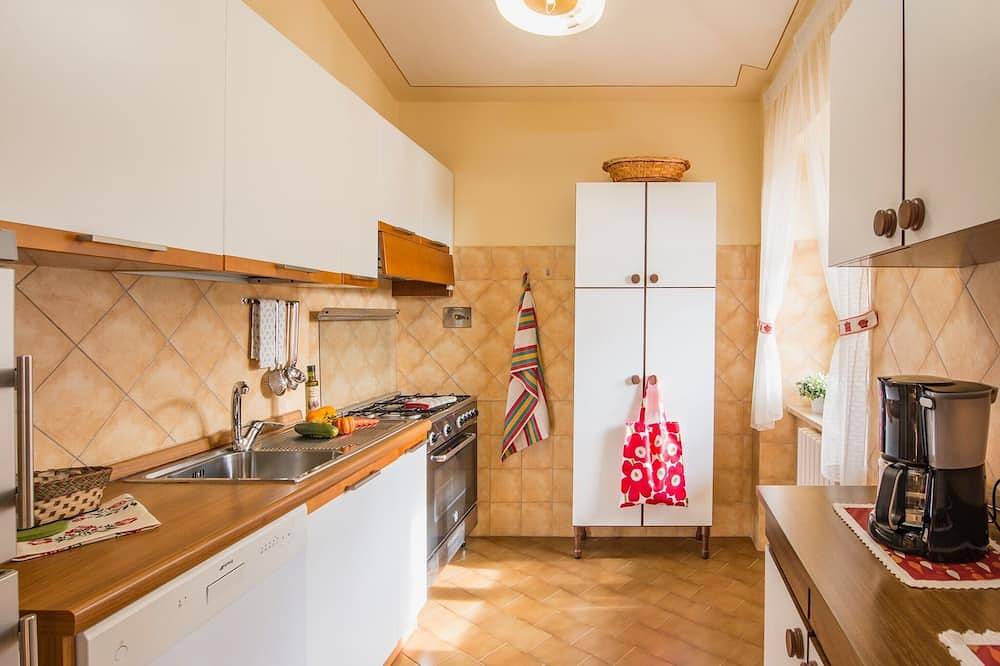 Farmhouse Umbria-Tuscany with Pool in Città della Pieve, Perugia Province