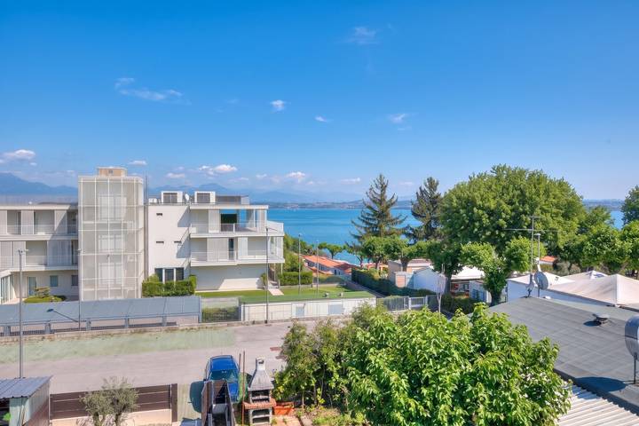 Apartamento entero, Peschiera Lake View + Parking in San Benedetto (Peschiera del Garda), Peschiera del Garda
