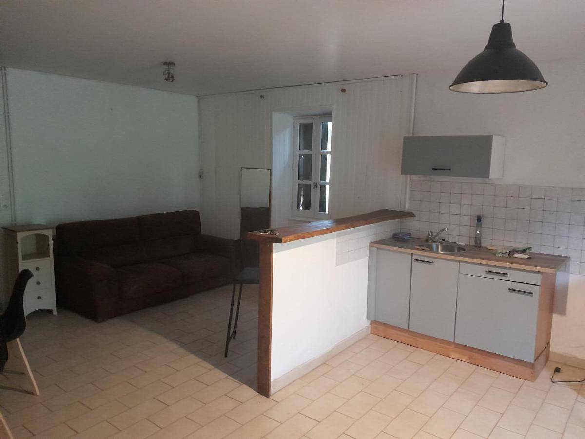 Four-Bedroom House in Vinezac, Parc naturel régional des Monts d'Ardèche