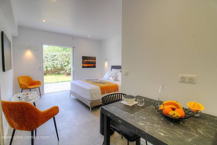 Gîte für 2 Personen, mit Garten und Pool sowie Terrasse auf Korsika - 4