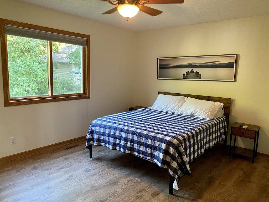 Lake front-Fishing-Snowmobile Trails Nearby! in Chisago County