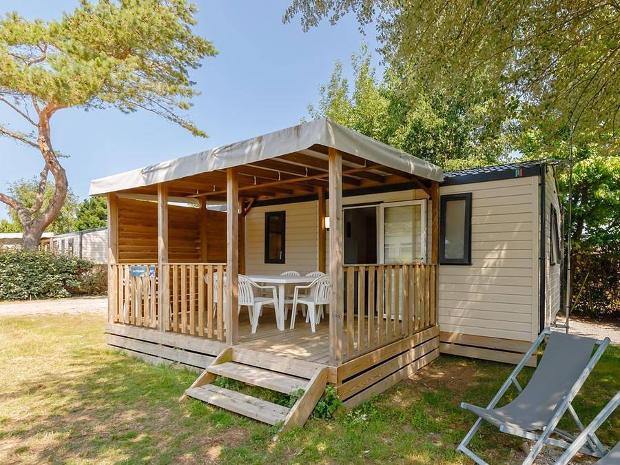 Flower Camping La Guichardière - Mobilheim 8 personen - Mobilheim Grand Confort 3 Zimmer 31 m² überdachte Terrasse + Geschirrspüler 6/8 Pers. in La Plaine-sur-Mer, Côte de Jade