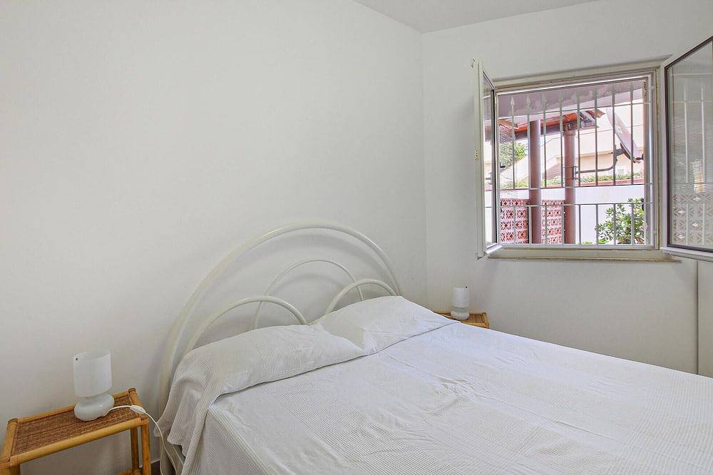 Beautiful home in Pozzallo with Wifi in Tegolaio, Pozzallo