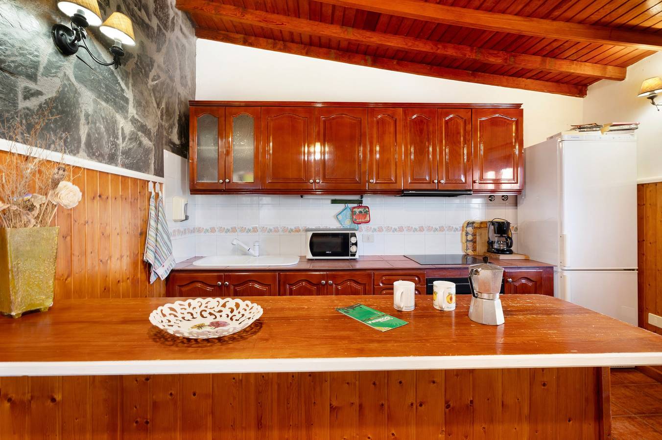 Holiday Home 'Casa Rural Ondina B' with Sea View, Private Terrace and Wi-Fi in Santa Catalina, Hermigua
