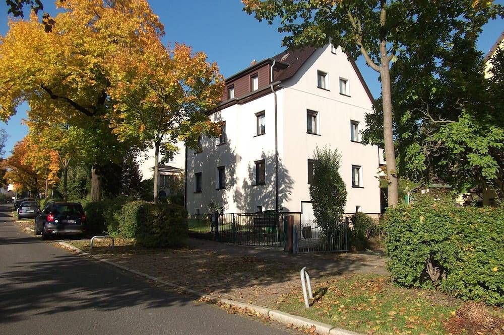 Ganze Wohnung, Gemütlicheferienwohn.Chemnitz 2-4 Pers mit 2 Schlafzi Erdgesch.mit Fahrradgarage in Chemnitz, Chemnitz und Umgebung