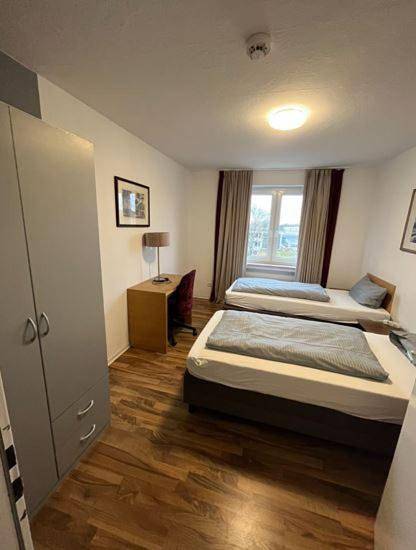 Ferienwohnung für 7 Personen, mit Terrasse und Ausblick in Langenhagen - 4