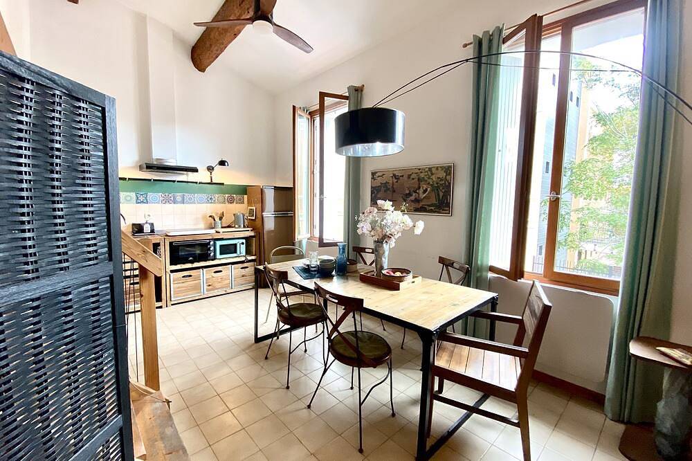 Appartement entier, Duplex Arago dans le centre ville, comme une petite maison in Sète, Côte d'Améthyste
