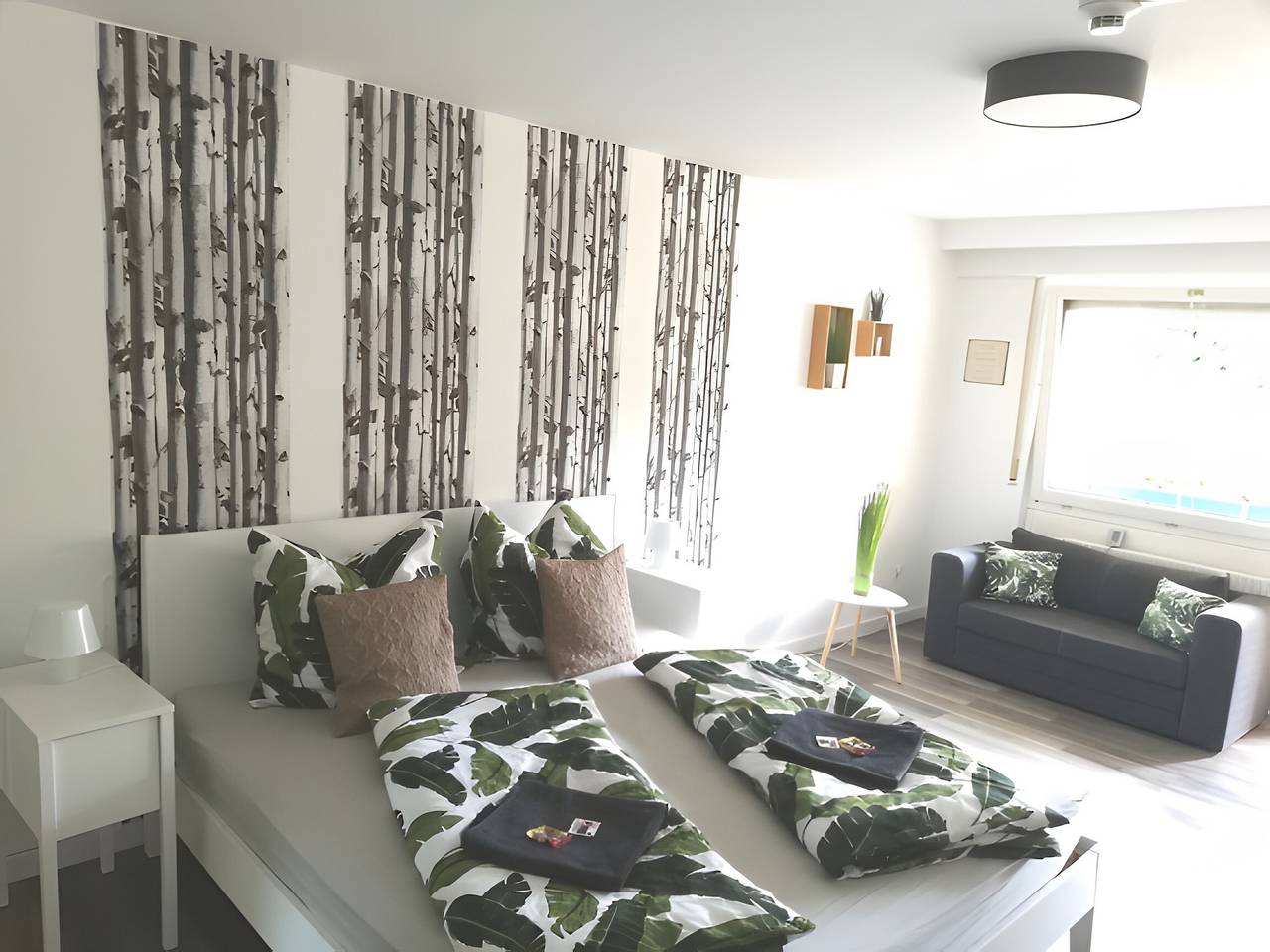 Ganze Wohnung, Ferienwohnung 'Lived-in' mit Bergblick, Balkon und Wi-Fi in Bad Urach, Albsteig Etappe 9