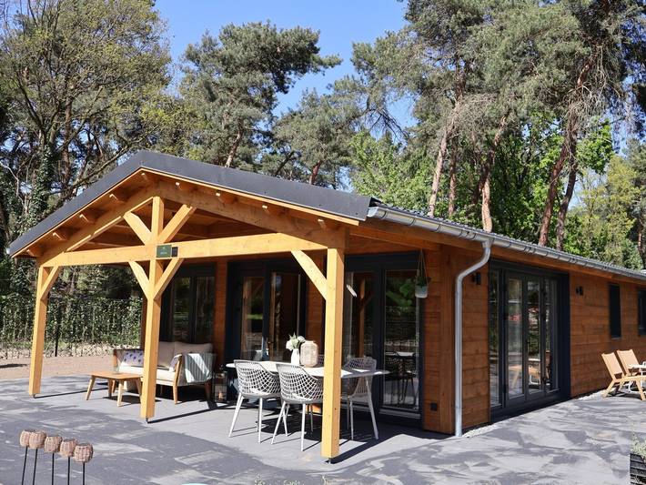 Bungalow für 4 Personen, mit Terrasse und Garten sowie Sauna - 1