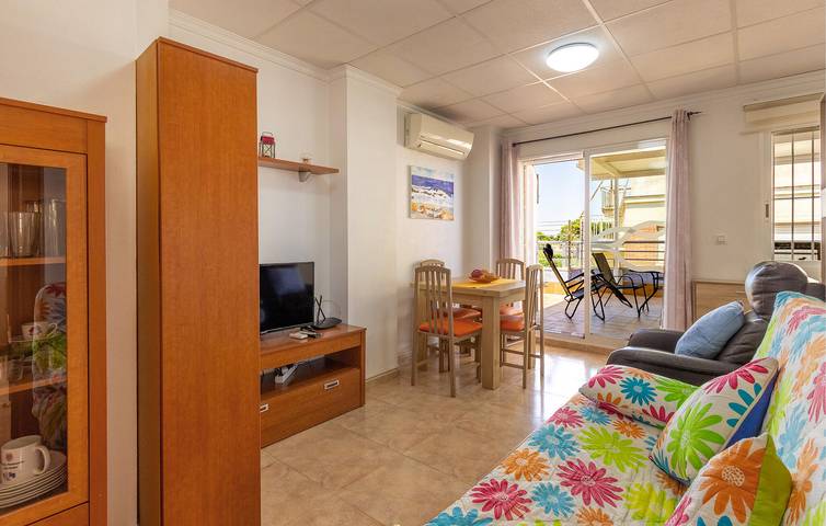 Gîte pour 4 personnes, avec terrasse dans Santiago de la Ribera - 3