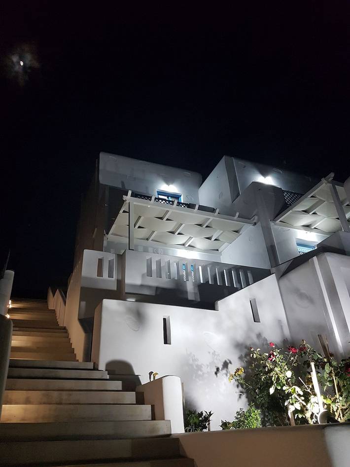 Villa pour 4 personnes, avec vue sur l’océan ainsi que balcon et jardin