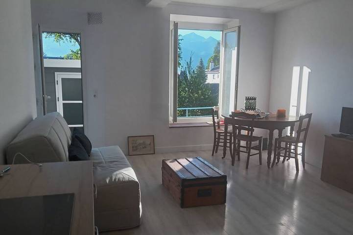 Entire apartment, Apartment at the foot of the Pyrenees with a large terrace overlooking the mountains in Argelès-Gazost, French Pyrenees
