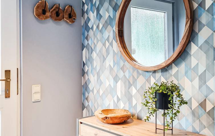 Ibra Rückzugsort: Modernes Apartment mit Terrasse und Parkplatz in Kirchheim, Knüllgebirge