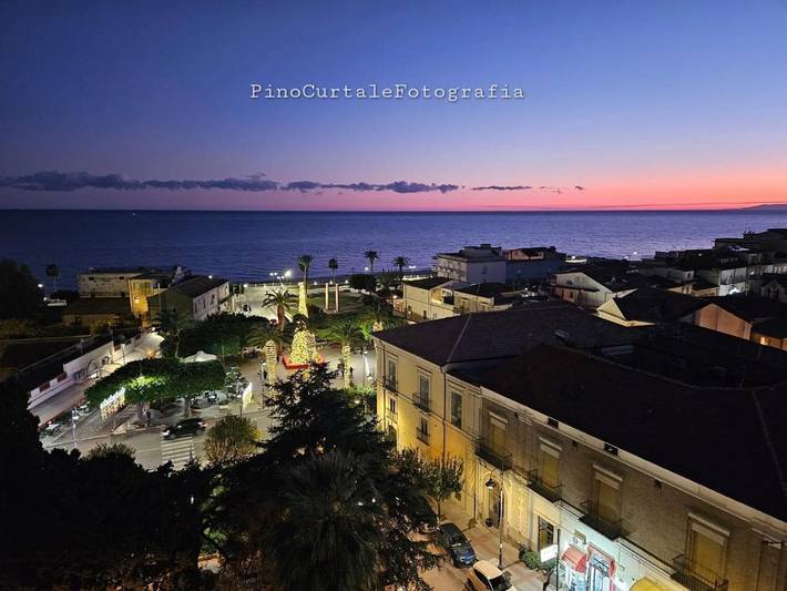 Appartamento per 5 persone, con Terrazza e Panorama a Roccella Ionica