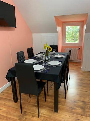 Appartement entier, Three-Bedroom Apartment in Mauzens-et-Miremont, Périgord Blanc