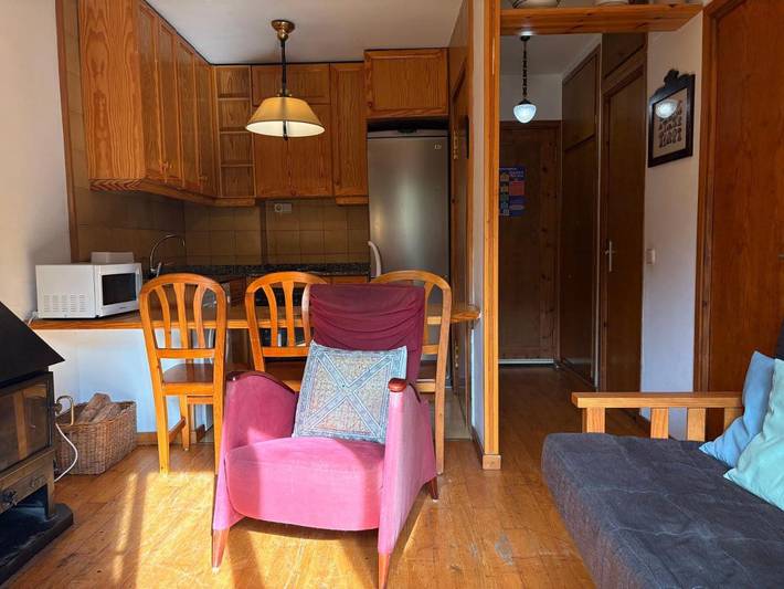 Apartamento para 4 personas, con vistas además de piscina y balcón, Se admiten mascotas en Pla de l'Ermita