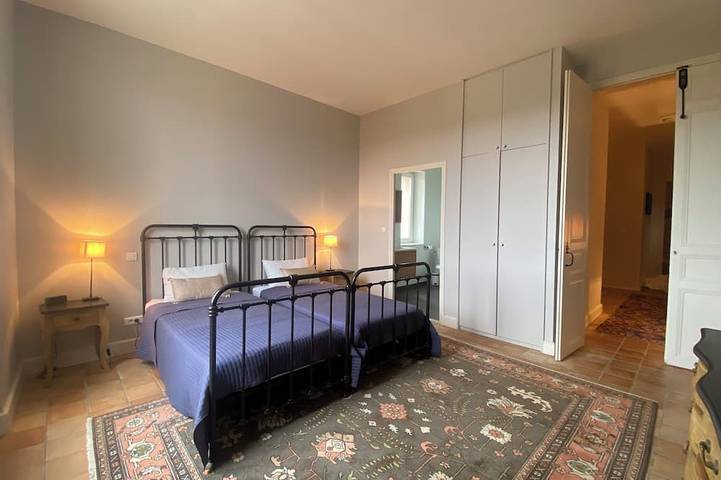 Location de vacances pour 14 personnes, avec jardin à Cruzy - 3