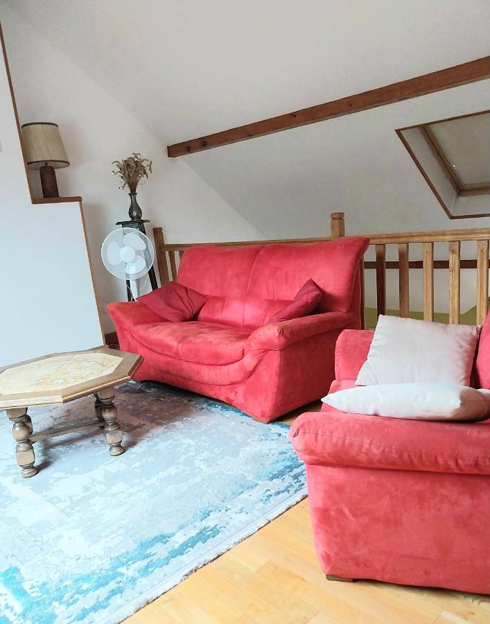 Gîte pour 4 personnes, adapté aux familles à Le Chesne