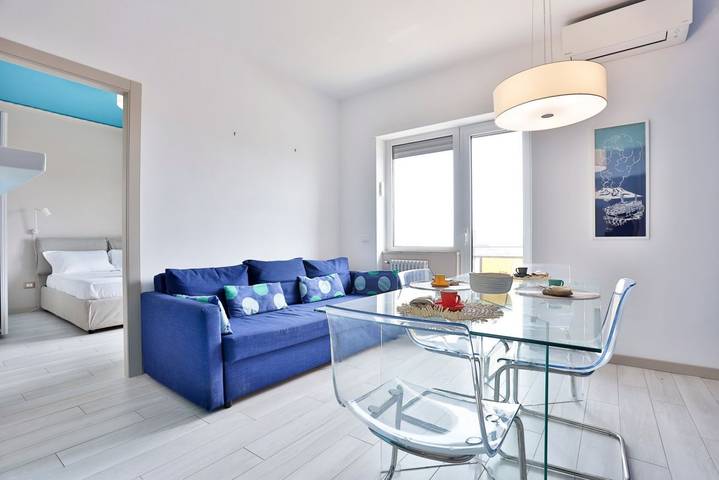 Ganze Wohnung, Ferienwohnung für 2 Personen mit Balkon/Terrasse in Neapel, Neapel Provinz