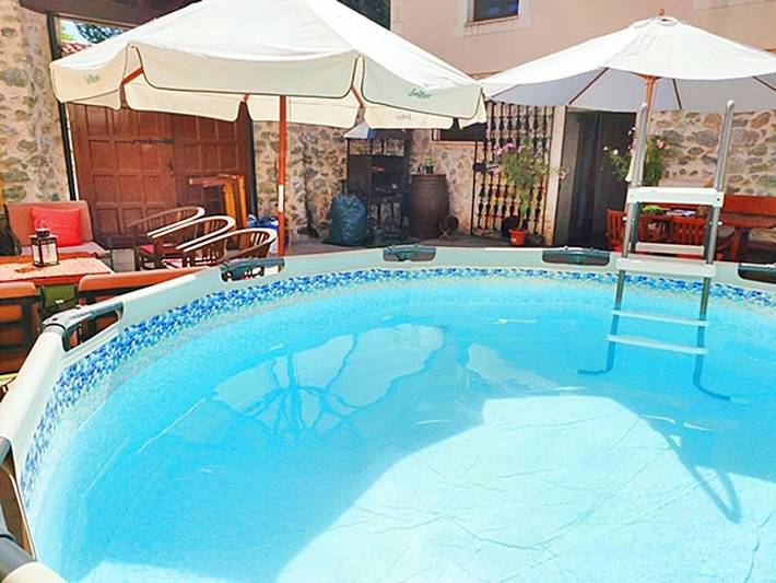 Casa rural para 15 personas, con piscina además de vistas y jardín, Se admiten mascotas en Las Vegas (Madrid) - 4