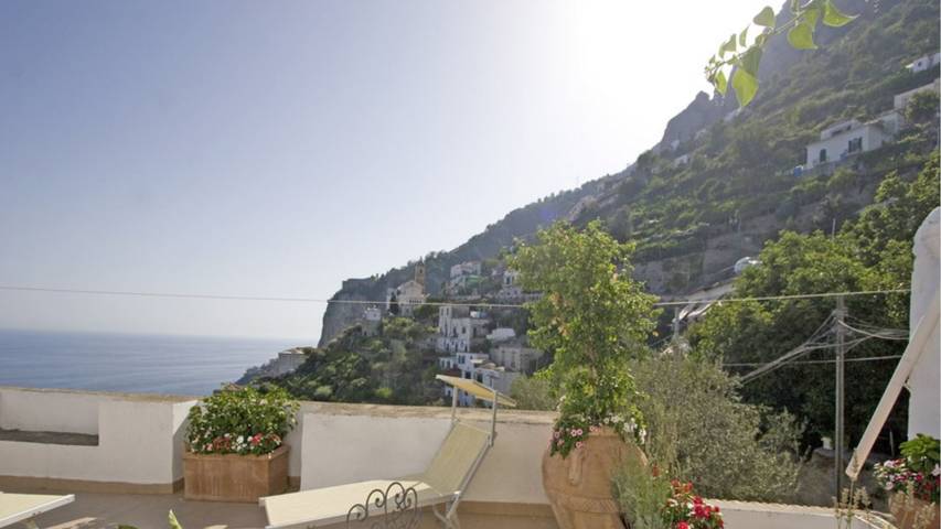 Ferienwohnung für 4 Personen, mit Balkon und Terrasse in Amalfi