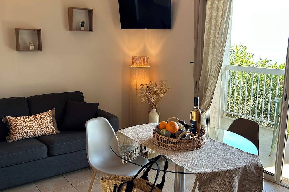 Ganze Wohnung, Sonderangebote-20%, Monticello, T1 klimatisiert, schöner Meerblick, in Strandnähe, ruhig in Monticello, Calvi und Umgebung