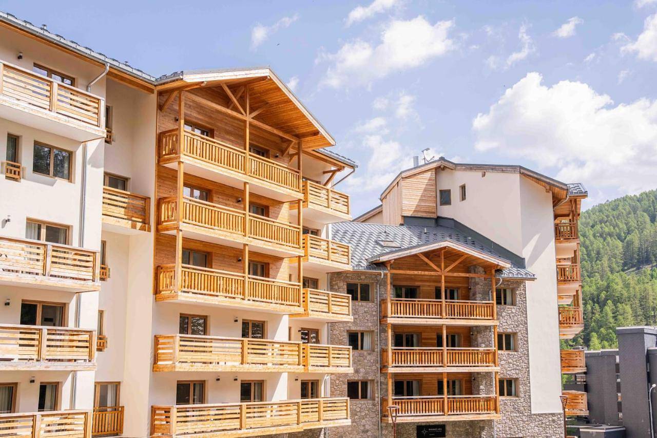 Résidence Arya - Living Stone in Vars, Région de Briançon
